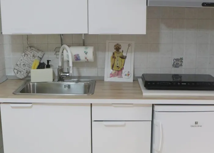 Golden Saint Nicholas バーリ